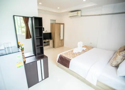 Superior Double Room — Happy 99 Guest house